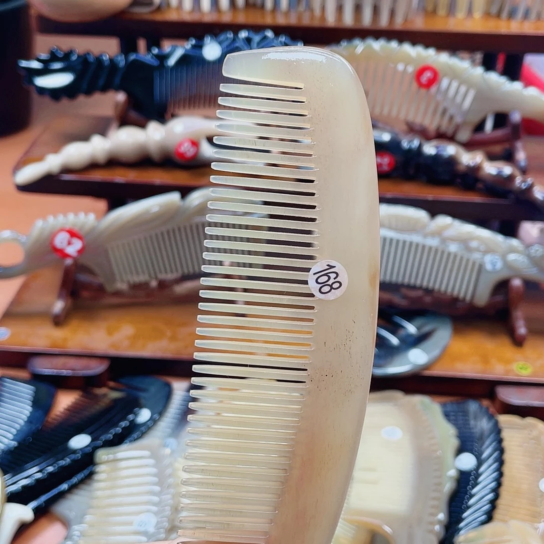 纯手工制作牛角梳168