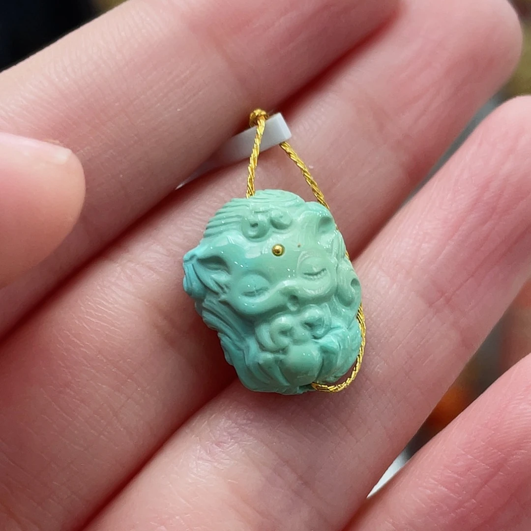 绿松石颈饰未镶嵌