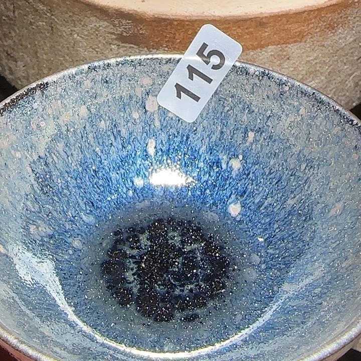 茶盏琢泥窑柴烧开窑现场