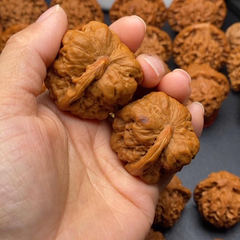 【闪购商品】文玩核桃把件戒*人一帆风顺