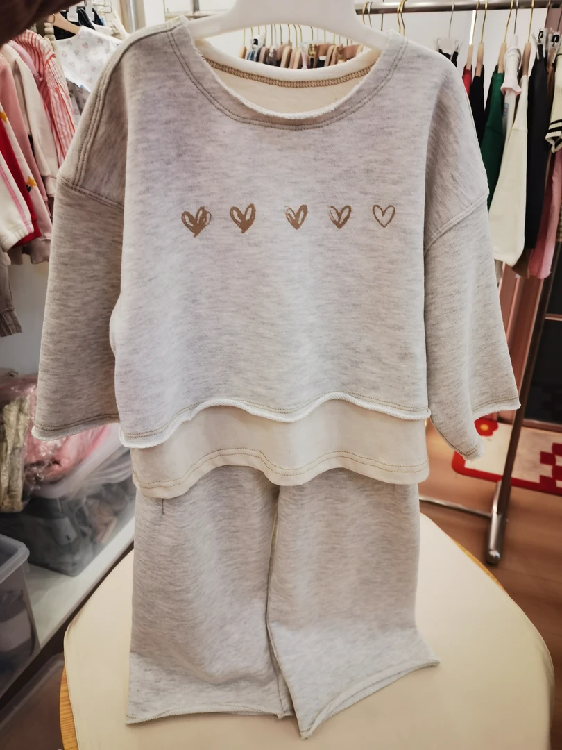 女宝套头上衣假两件卫衣套装