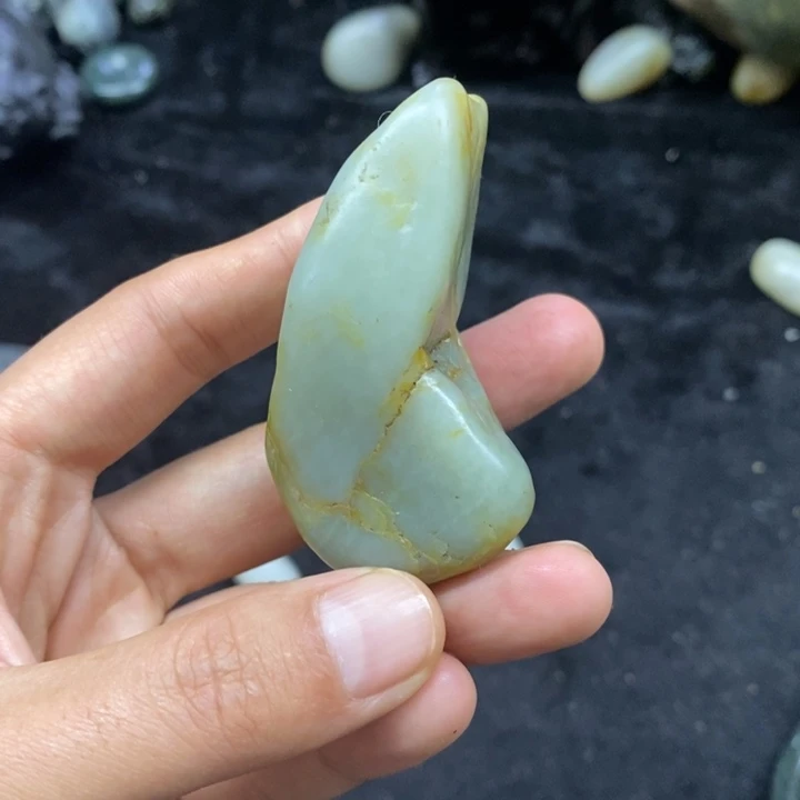 未镶嵌和田玉（糖玉）挂件