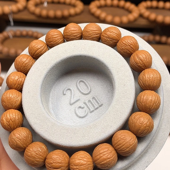 蓝***.核桃全品风雨12-13