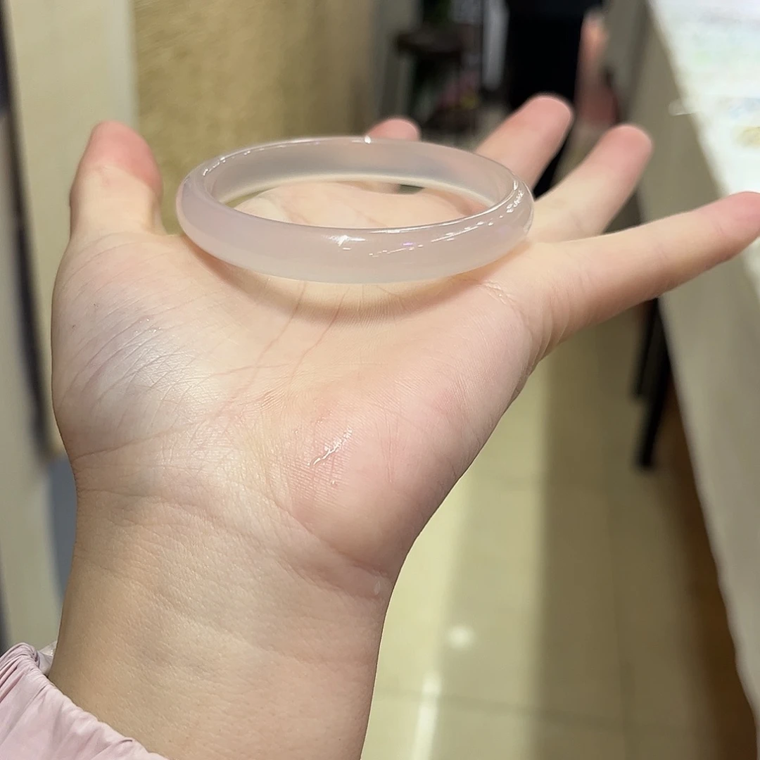 玛瑙/玉髓手镯未镶嵌你**亮