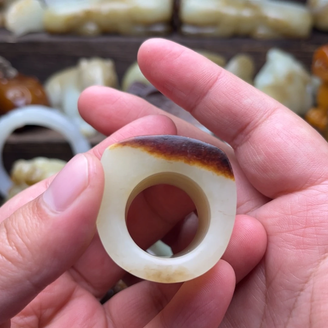 和田玉把件未镶嵌人**值