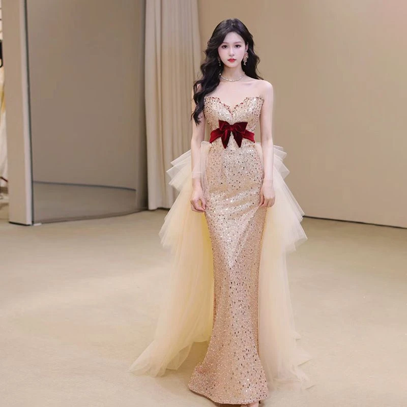 敬酒服新娘2025新款高端宴会晚礼服气质订婚鱼尾抹胸连衣裙高级感