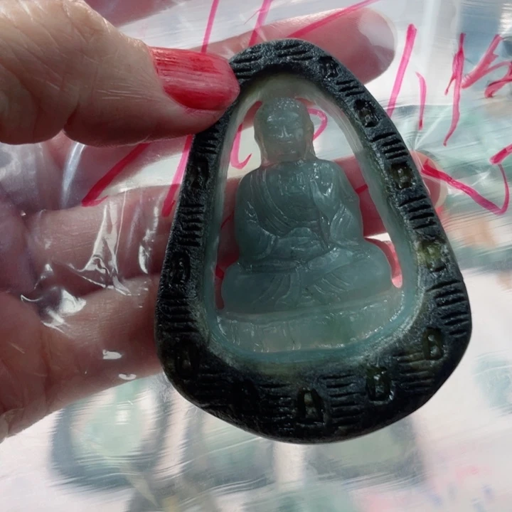 悠***月未镶嵌定制翡翠毛货