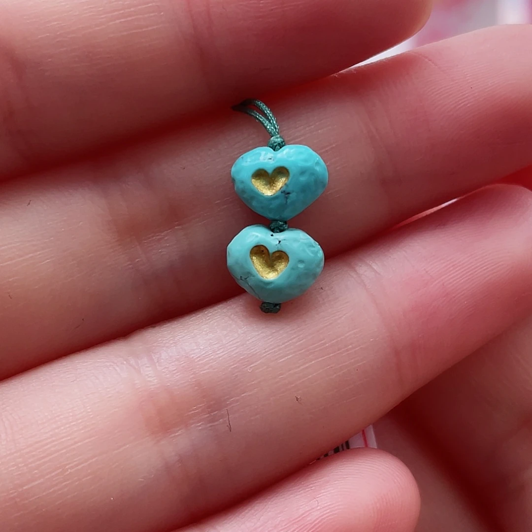 绿松石颈饰未镶嵌