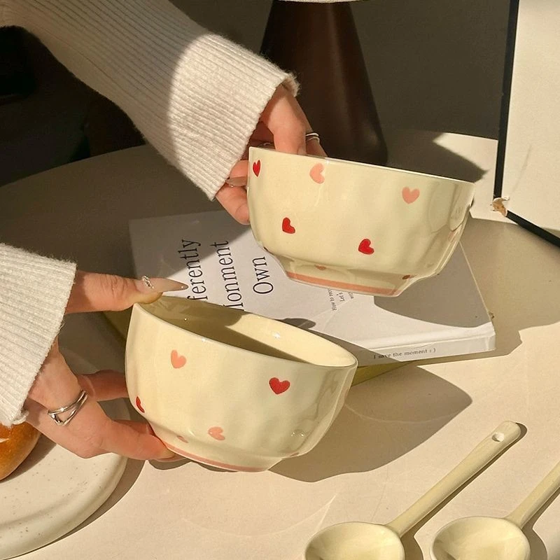 家用吃饭汤碗高颜值可爱奶油家用餐具陶瓷饭碗网红情侣爱心蛋糕碗