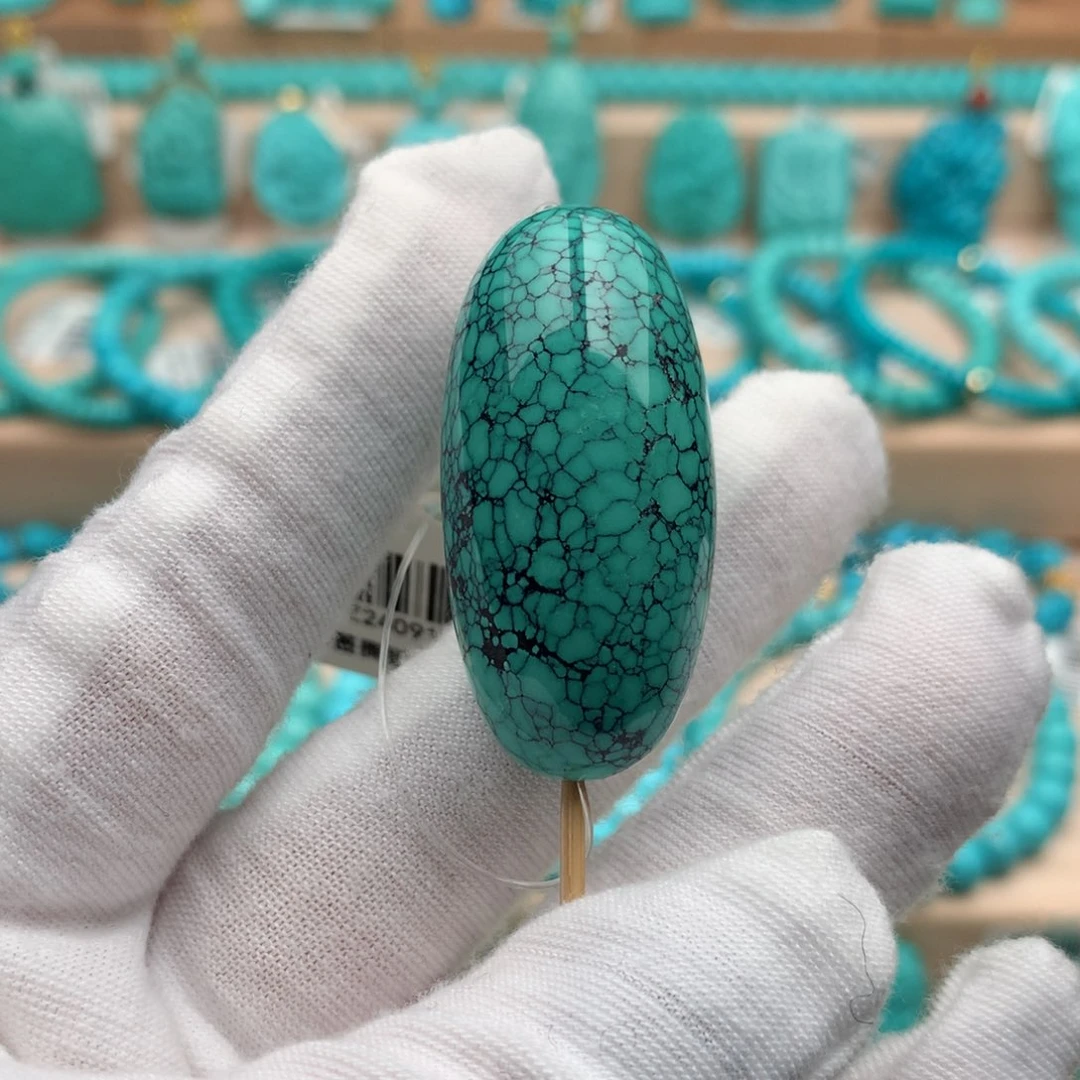 绿松石未镶嵌珠宝奇石21.9克