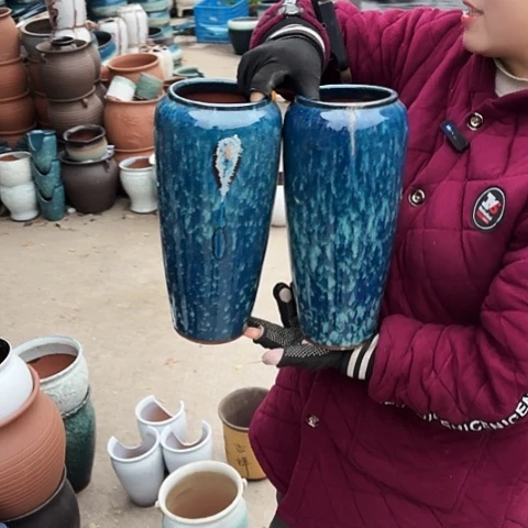 口11高31瑕疵口裂盆子。