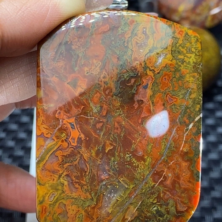 玛瑙/玉髓颈饰未镶嵌