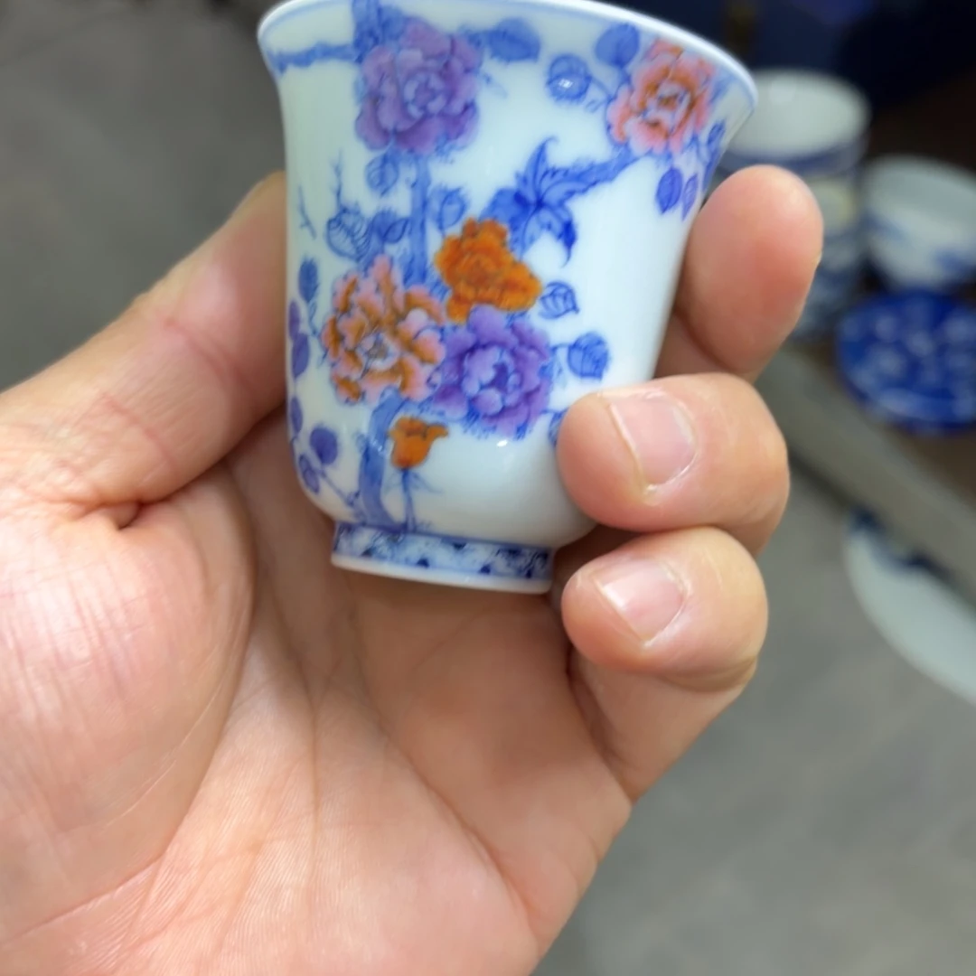 大***）陶手工绘的陶瓷杯的