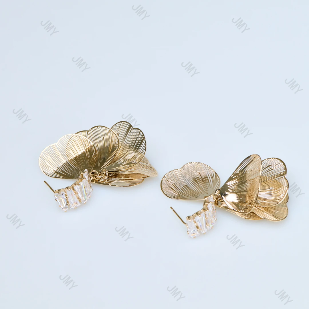 铜合金锆石耳饰 超仙花瓣锆石耳环2025新款小众设计高级感轻奢