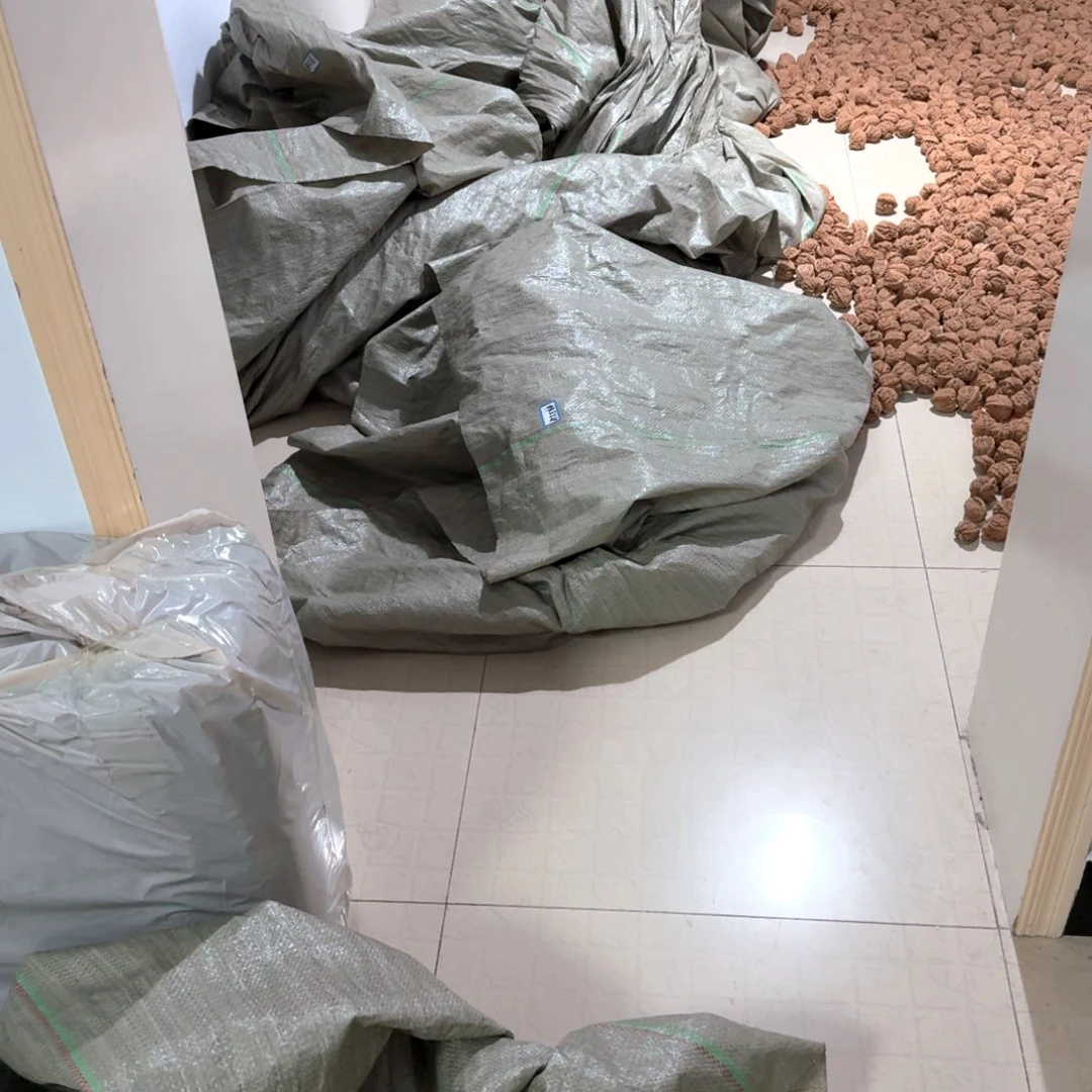 文玩核桃吊坠南将石一袋子黄不包邮