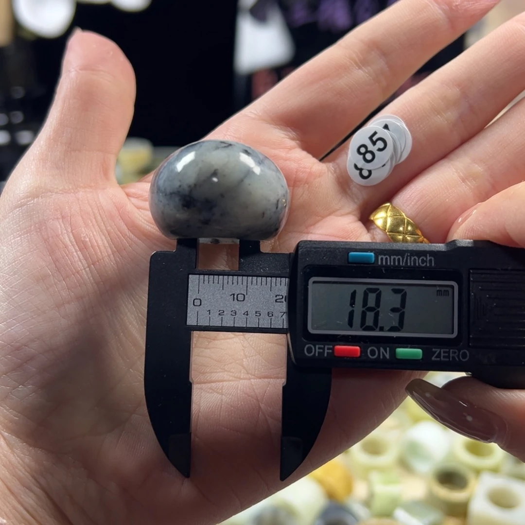 蛇纹石玉未镶嵌戒指