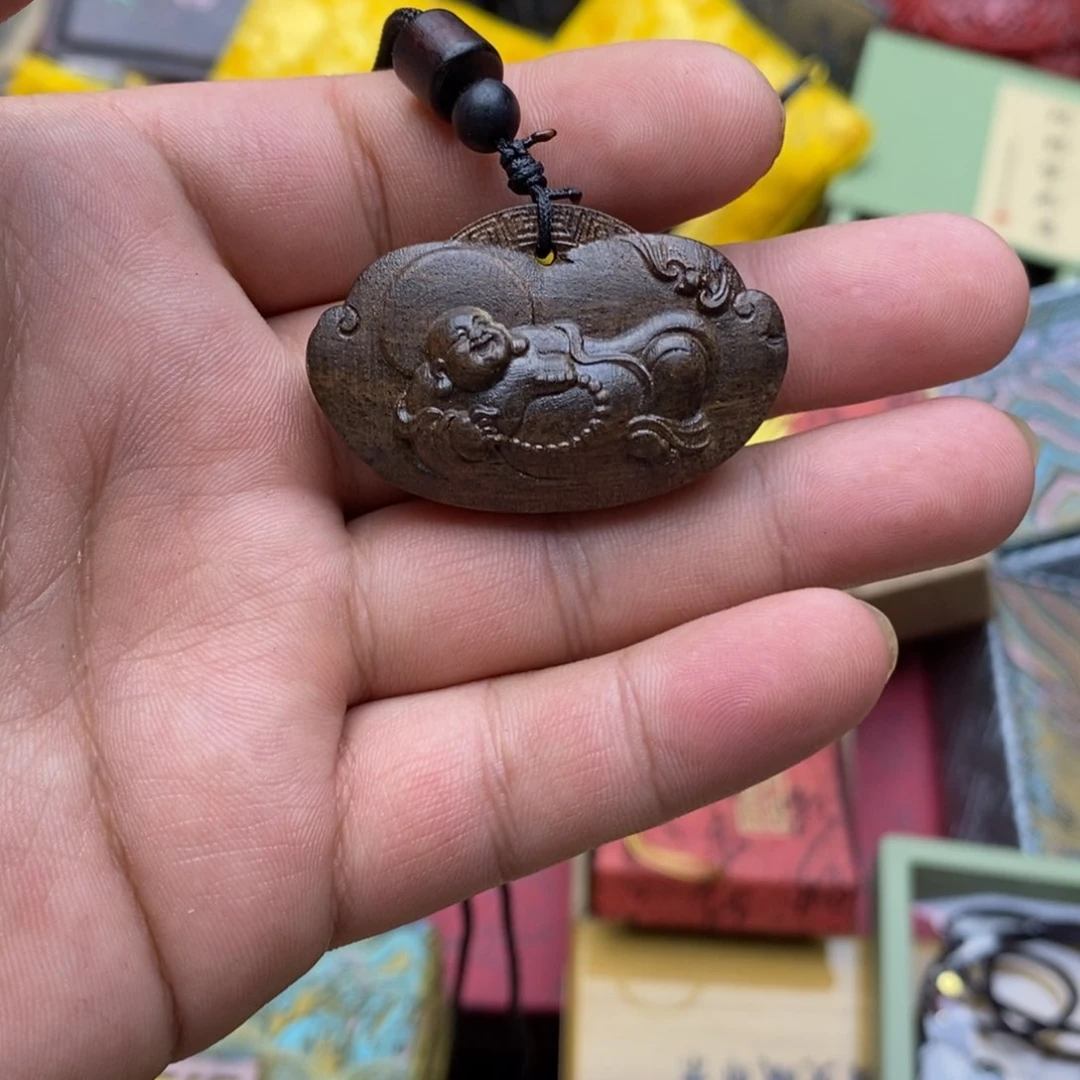 大叶紫檀（黑酸枝木类）