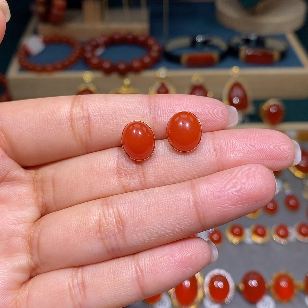 南红玛瑙18K金镶嵌耳饰