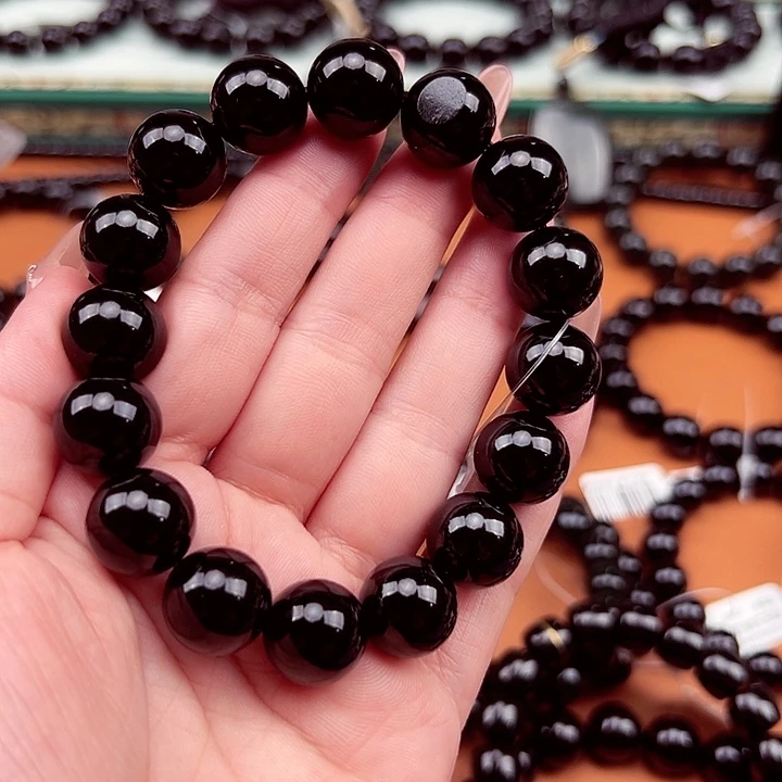 保***升和田玉未镶嵌手链