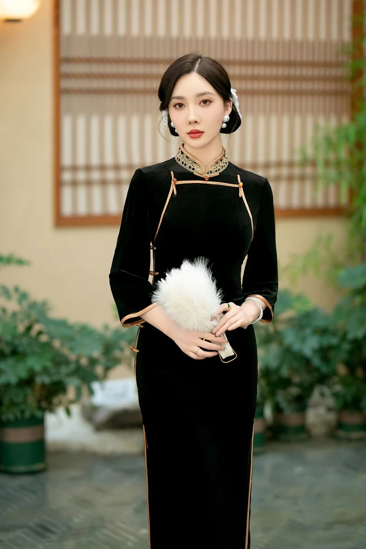 3090-旗袍2025新款七分袖妈妈黑色气质改良绝美轻奢高端高级感