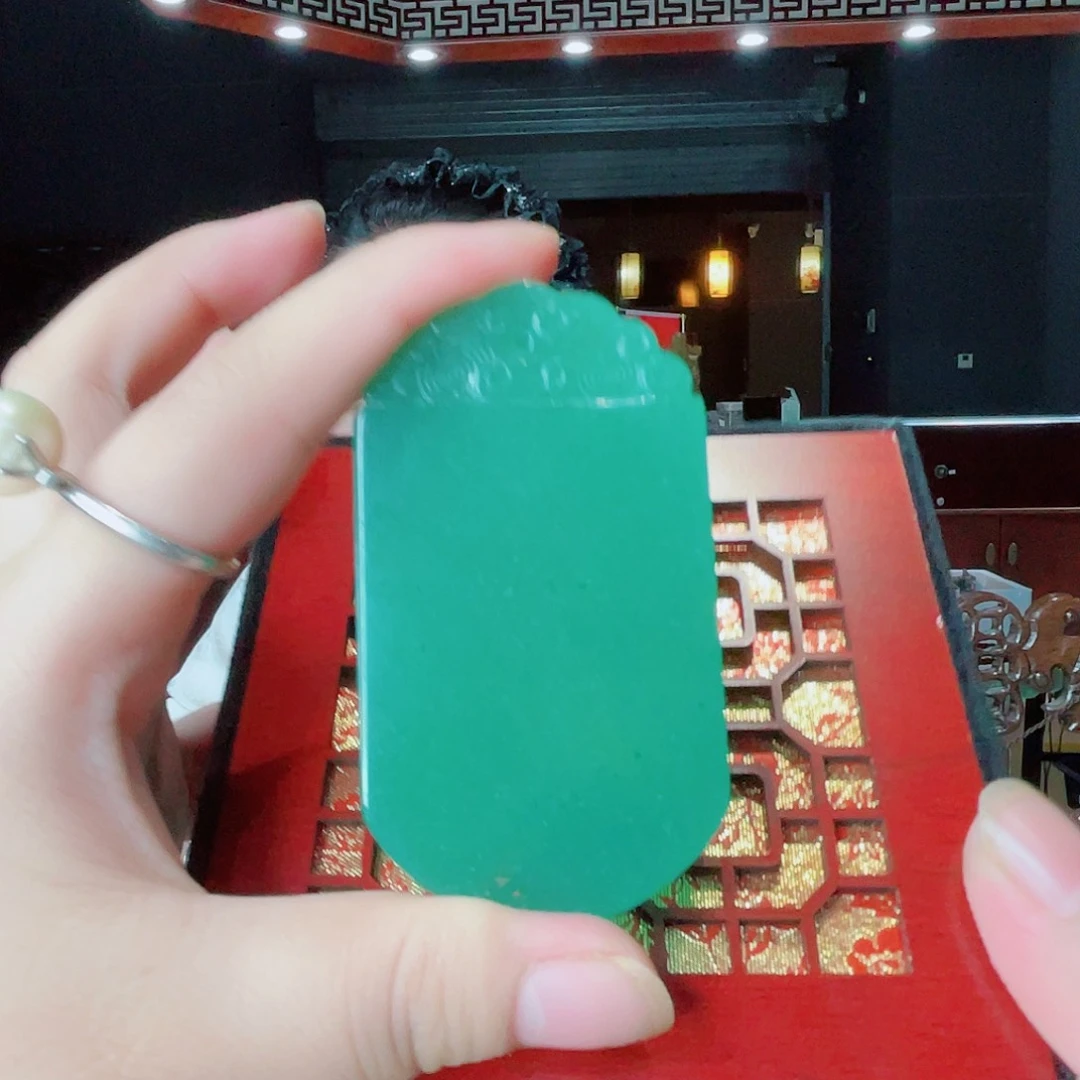 密玉（石英质玉）未镶嵌颈饰