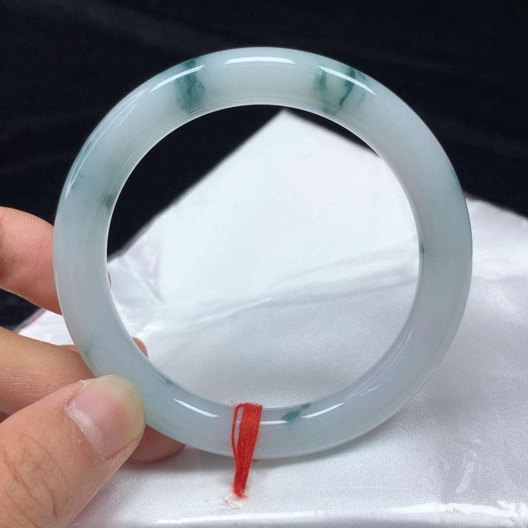 翡翠手镯（圆镯）未镶嵌57.2