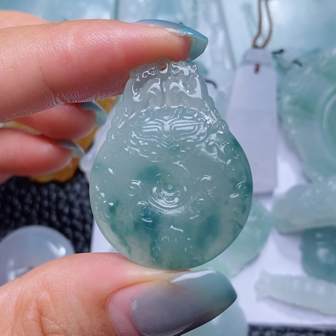 定制翡翠未镶嵌毛货付款后确认抛光