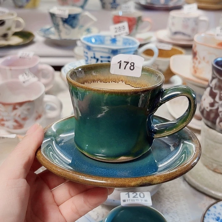 瓷片一套漂亮的咖啡杯