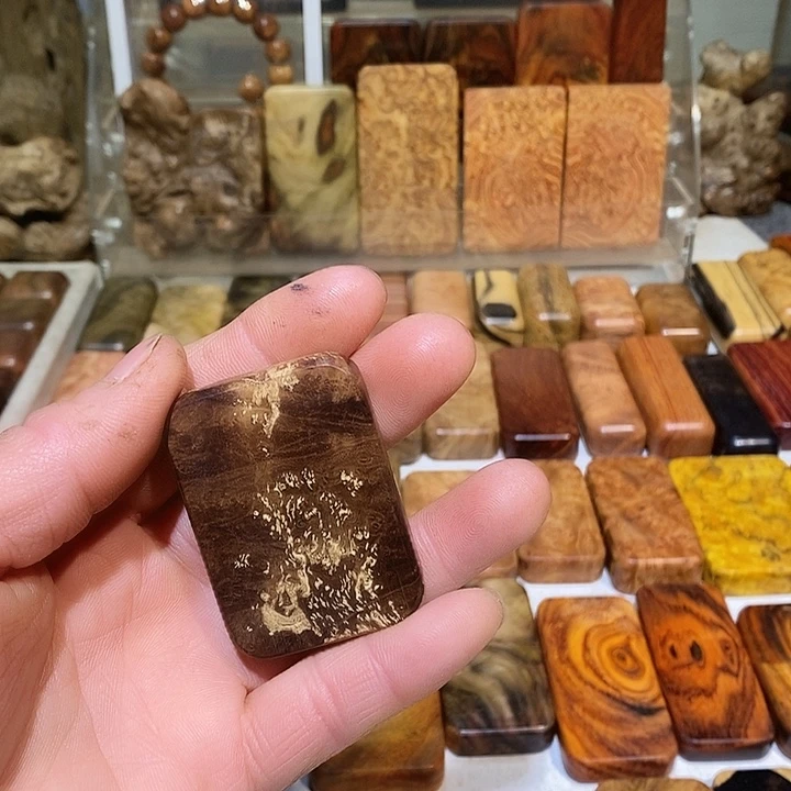 恰***耶香榧木木质哈把玩件588888