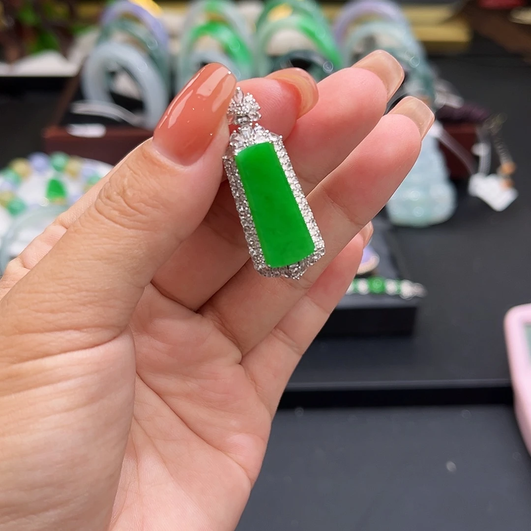 吊坠(不含链)18K金镶嵌翡翠翡翠无事牌