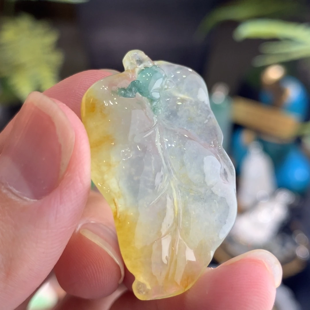 颈饰未镶嵌翡翠叶子
