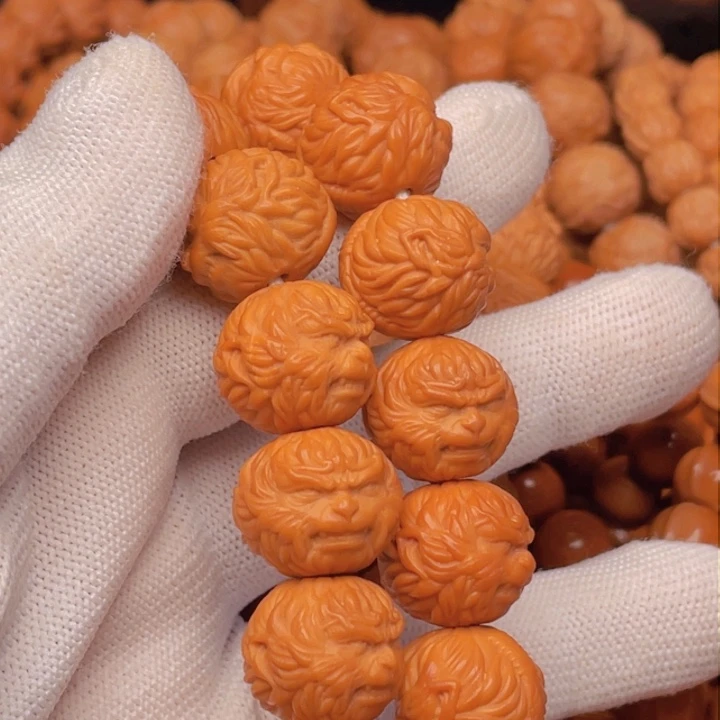 【闪购商品】吊坠猴头核桃D****e悟空16