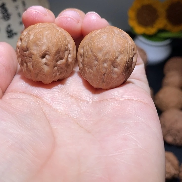 文玩核桃吊坠30野生元宝