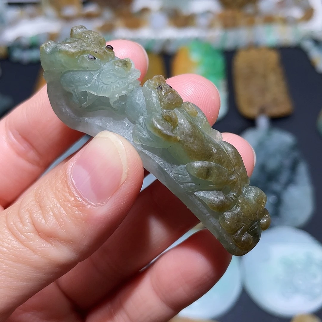 定制翡翠挂件未镶嵌翡翠