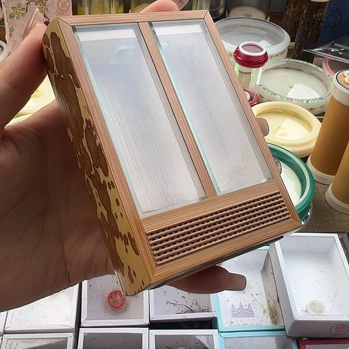 梅妃双格竹岭盒一个