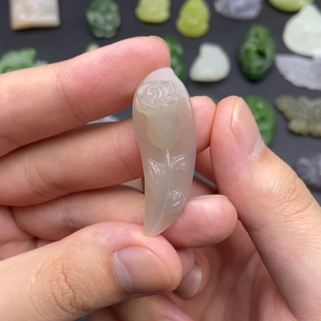 【闪购商品】颈饰未镶嵌和田玉