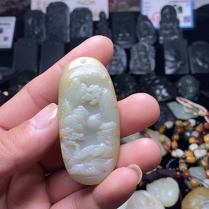 颈饰未镶嵌和田玉