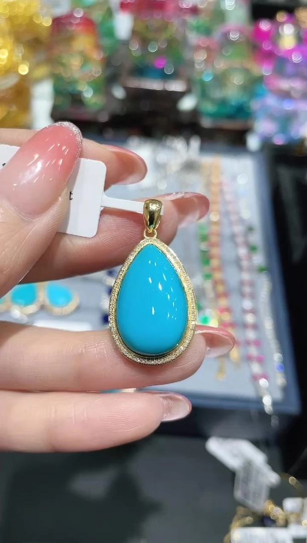 18K金镶嵌绿松石吊坠