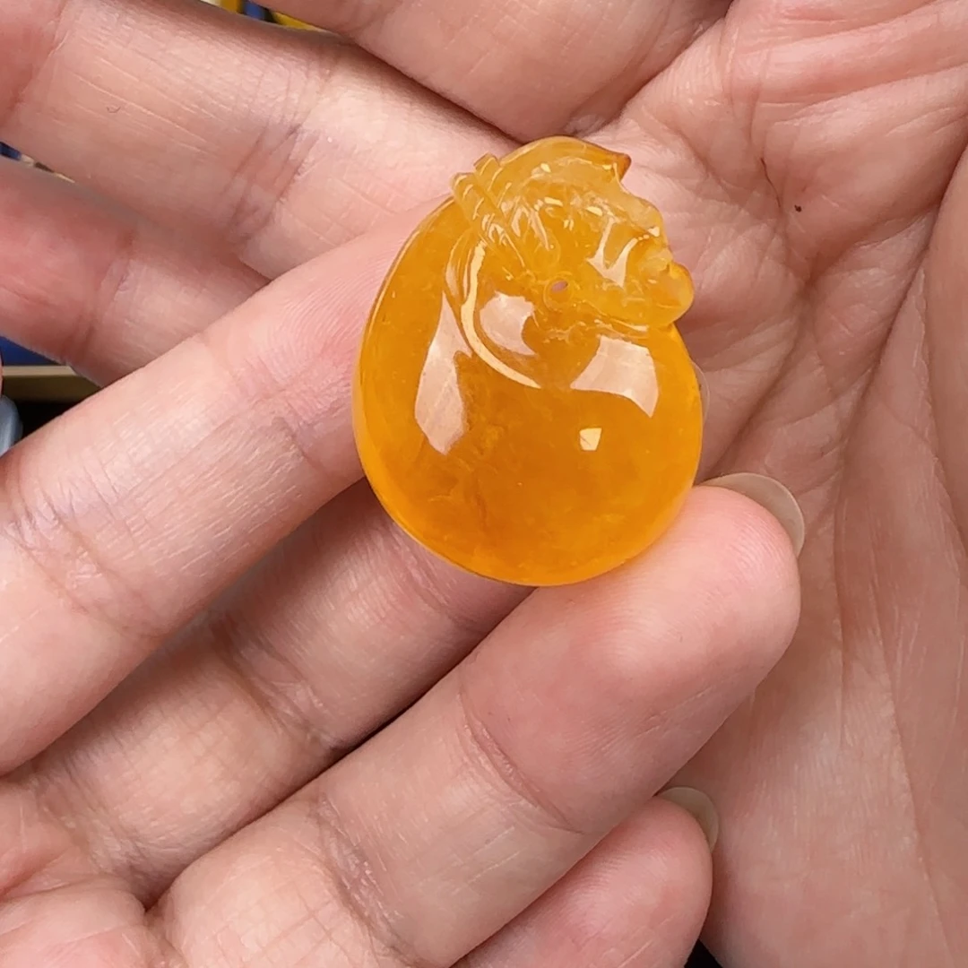 未镶嵌吊坠(赠链)蜜蜡