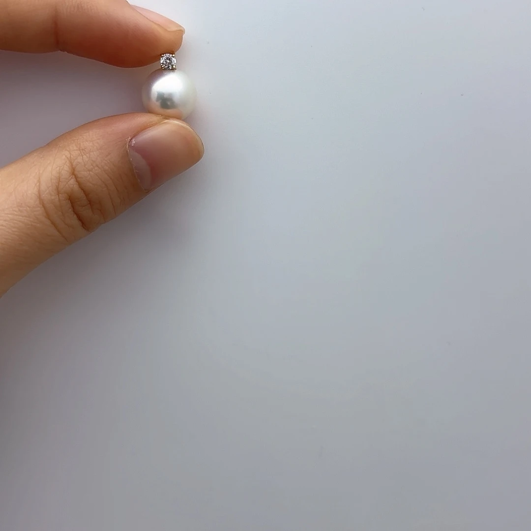 淡水珍珠吊坠(不含链)18K金镶嵌?****W