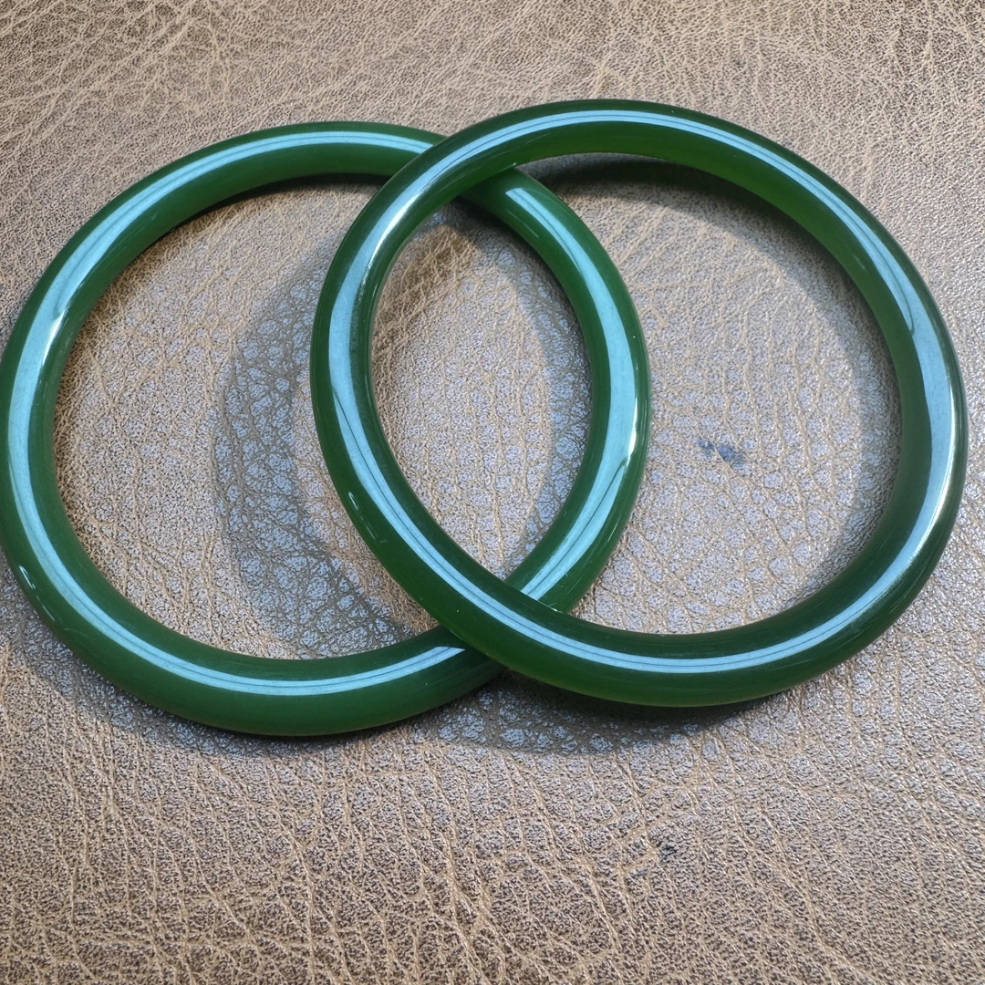 A203 全品菠菜绿圆条手镯