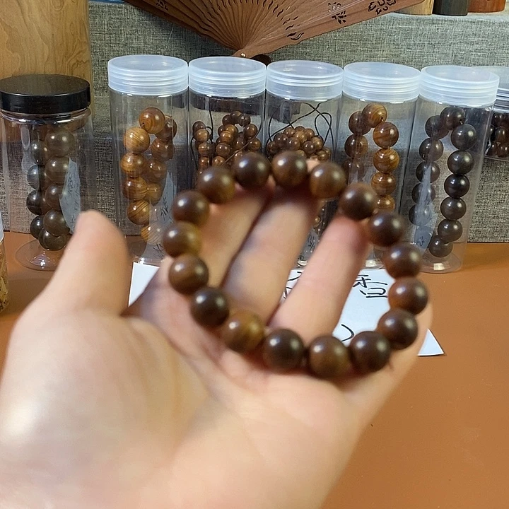 檀香木老山檀香1.2沉水