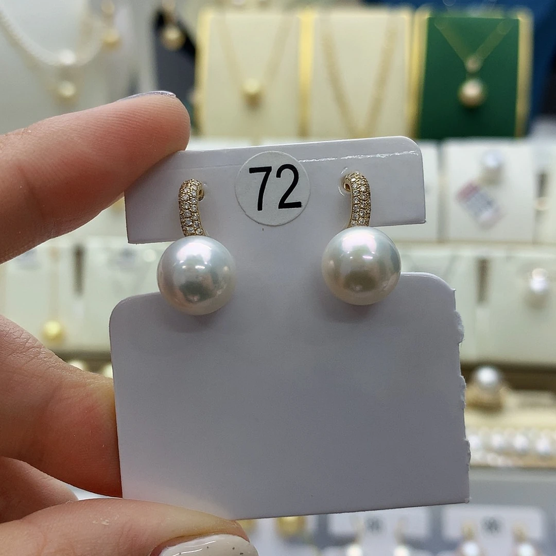 18K金镶嵌淡水珍珠耳饰