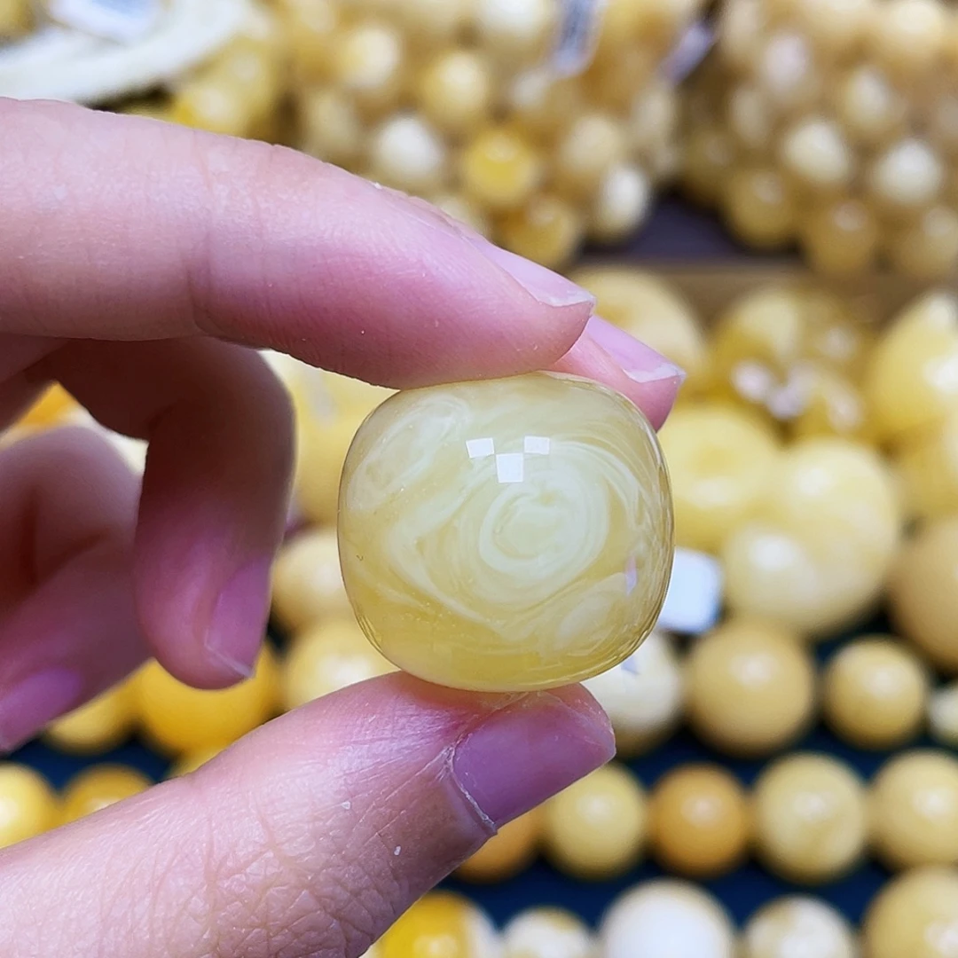 裸石蜜蜡未镶嵌19.7*21.2mm瑕