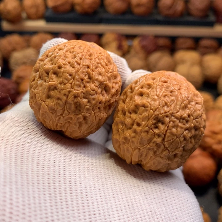 吊坠文玩核桃11………..