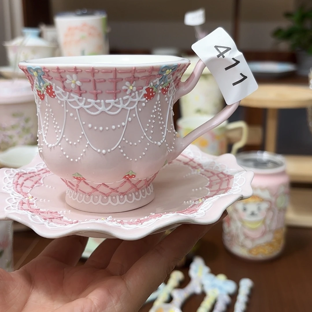 云***某手绘创意高温釉下彩陶瓷