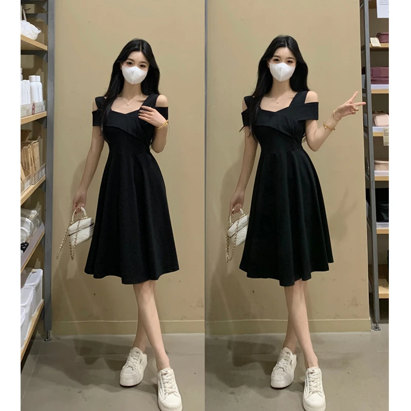 大码女装气质高级感显瘦夏季2025新款露肩吊带连衣裙洋气小黑裙