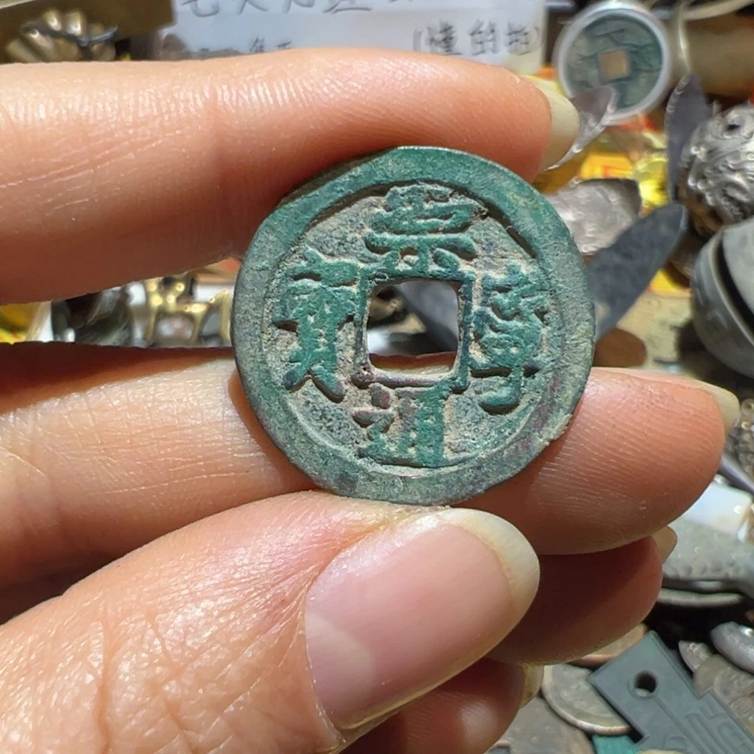 铜现代工艺品1111