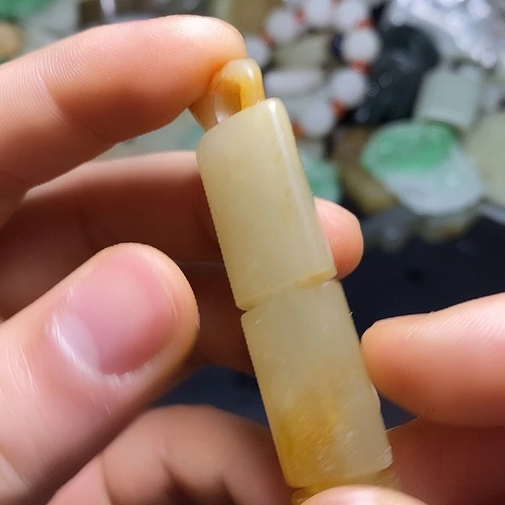 和田玉（糖玉）未镶嵌颈饰
