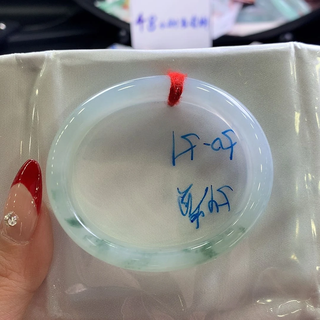 翡翠手镯未镶嵌希*54贵妃